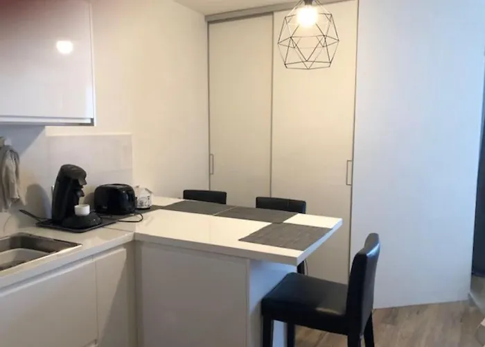 Rénové, Proche Couchant, 4 Pers, Clim, Parking Privé Et Wifi Privatif Apartamento La Grande-Motte