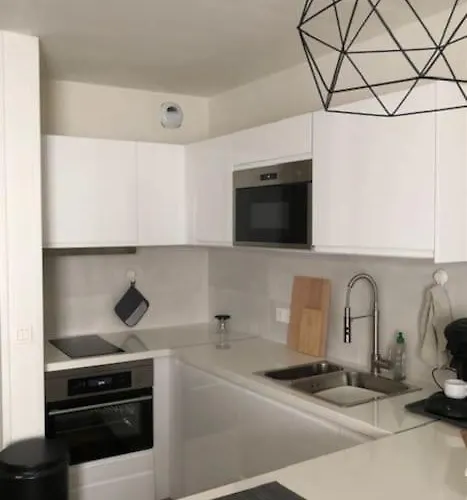 Rénové, Proche Couchant, 4 Pers, Clim, Parking Privé Et Wifi Privatif Apartamento *